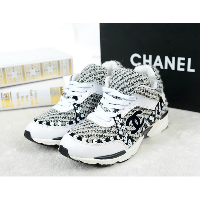 14 Chanel women shoes