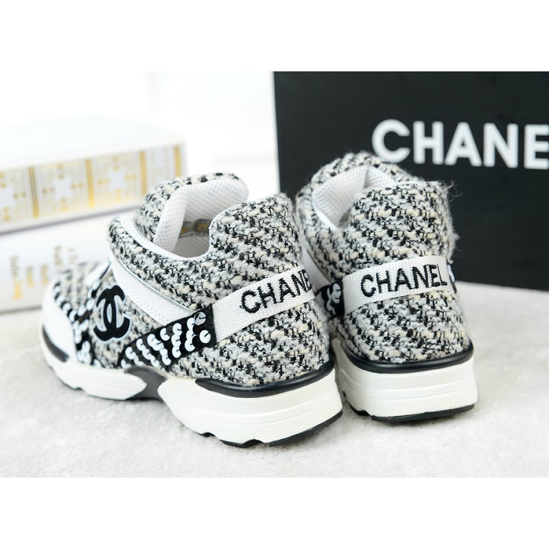 14 Chanel women shoes