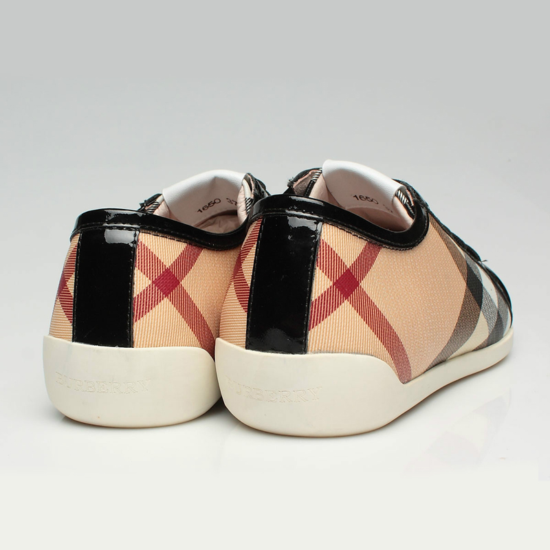 2013 Burberry women shoes