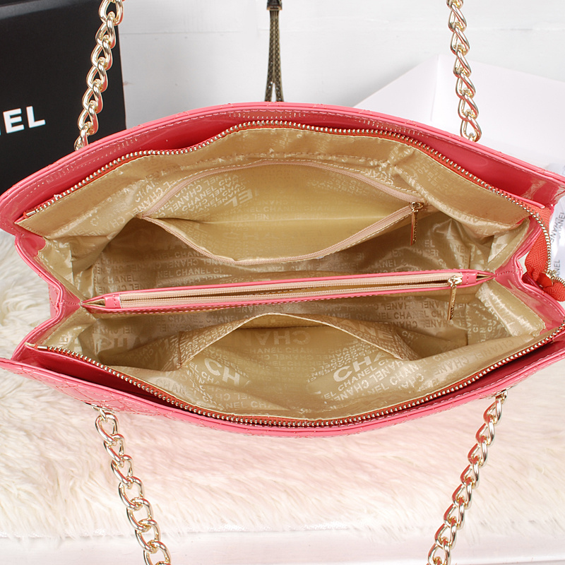 2013 Chanel Patent Leather Shoulder Bag A2236 Cherry pink