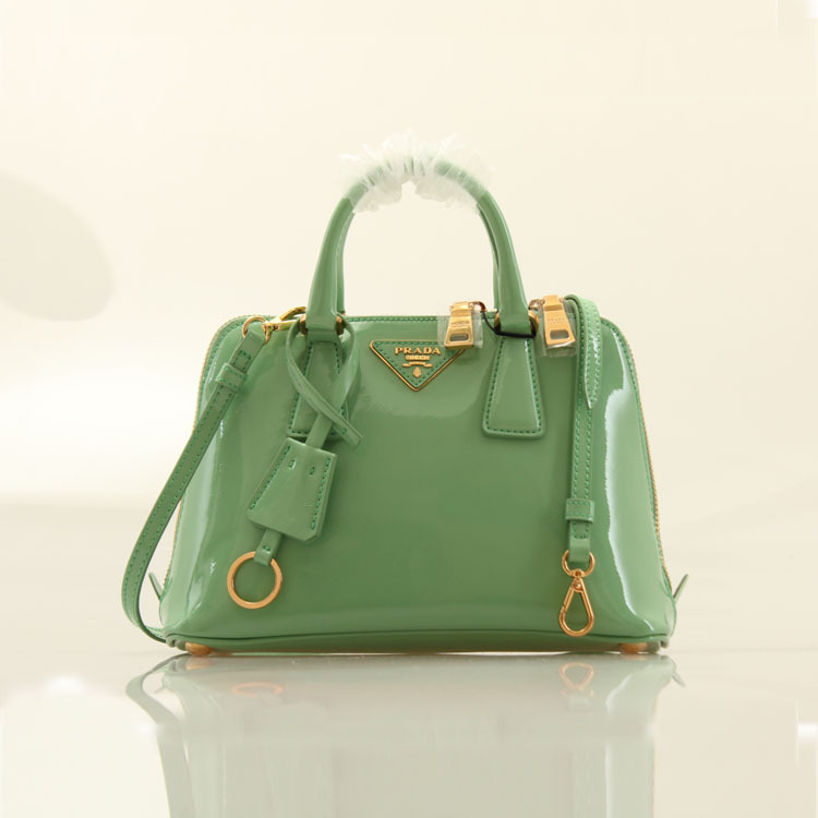 2013 PRADA Patent Leather tote bag 0838 in Apple green