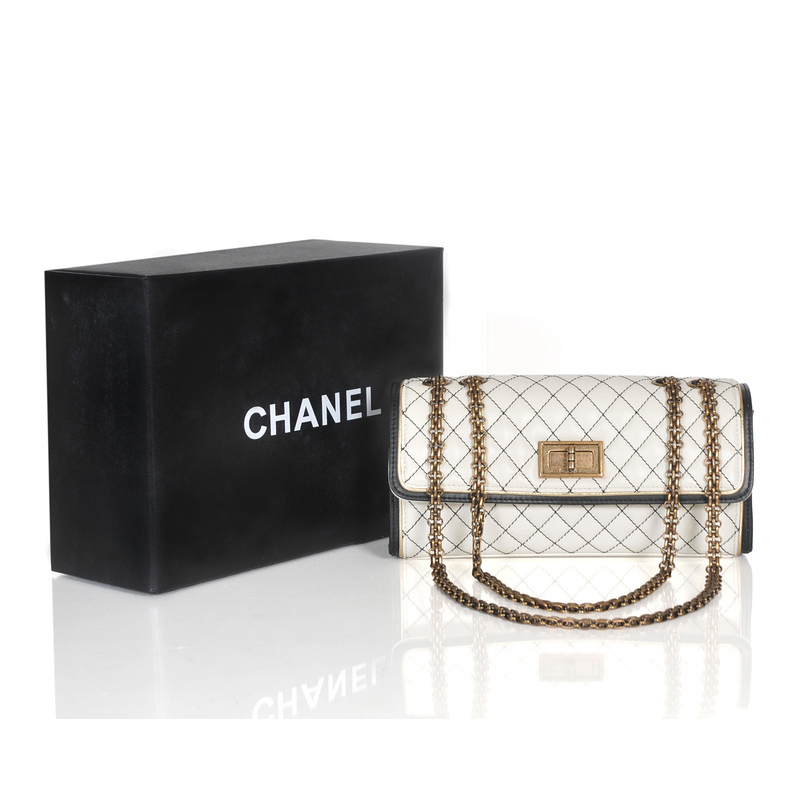 2013 Spring Summer Chanel Flap Shoulder Bag A27623 White