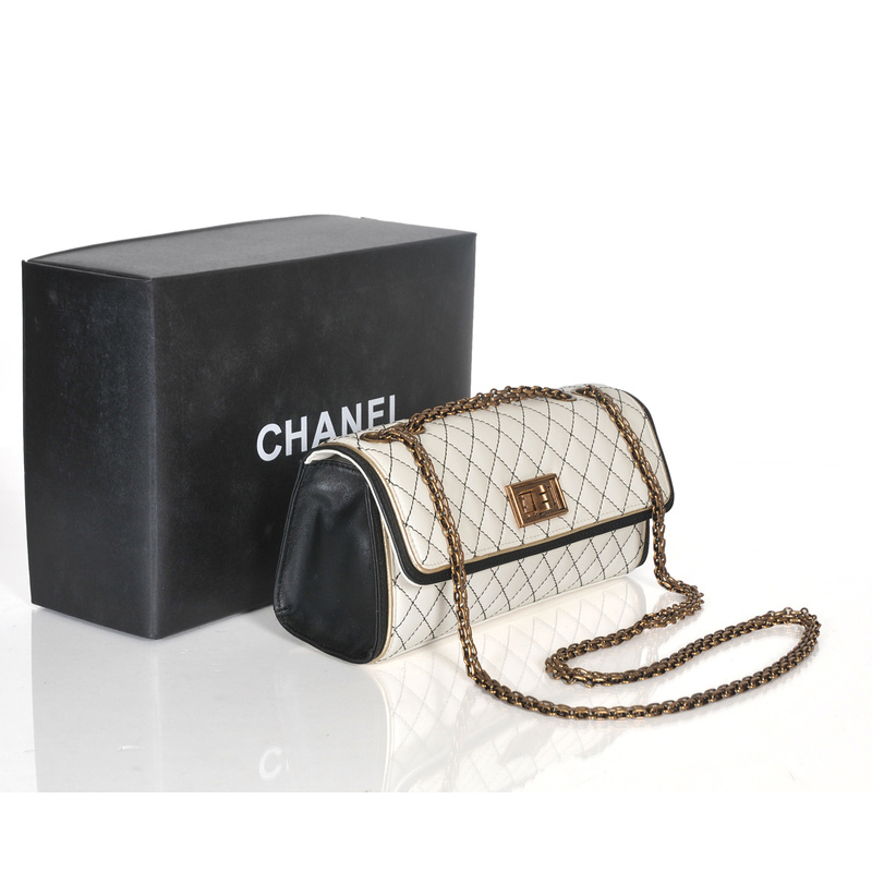 2013 Spring Summer Chanel Flap Shoulder Bag A27623 White