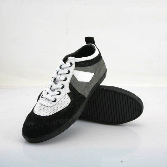 2013 latest Burberry men shoes