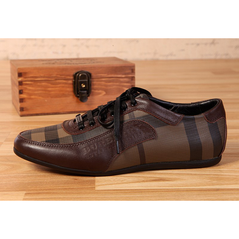 2013 latest Burberry men shoes