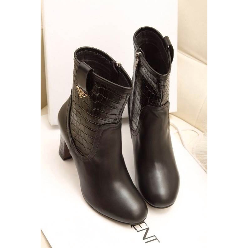 2013 winter Prada women boot