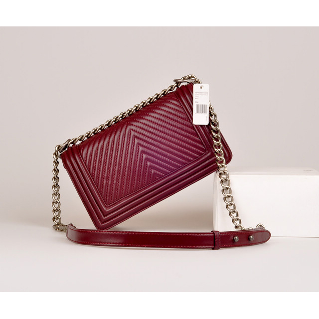 2014 Boy Chanel Flap Shoulder Bag Herringbone Stitching A92493 Maroon