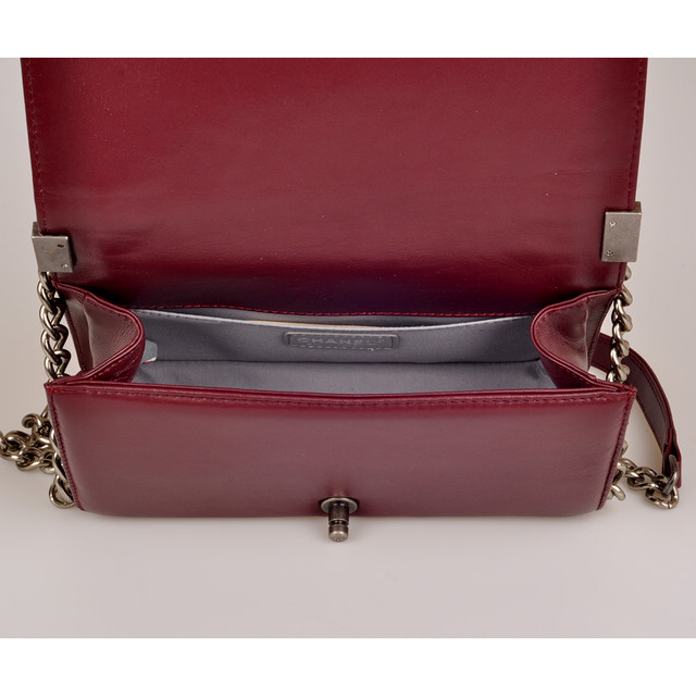 2014 Boy Chanel Flap Shoulder Bag Herringbone Stitching A92493 Maroon