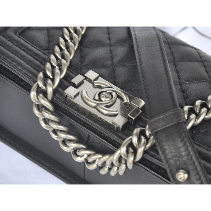 2014 Boy Chanel Flap Shoulder Bag Original Calf Leather A67086 Black