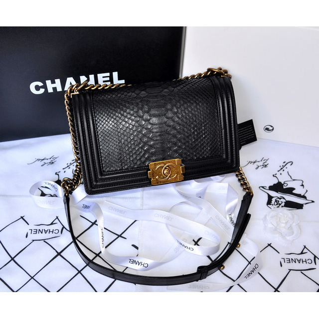 2014 Boy Chanel Flap Shoulder Bag Real Python Leather A67086 Black