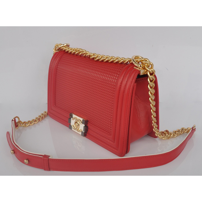 2014 Boy Chanel Flap Shoulder Bag in Calf Leather A92094 Red