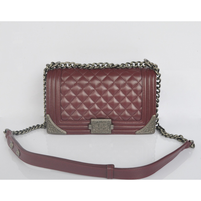 2014 Boy Chanel Flap Shoulder Bag in Calfskin Leather A67088 Burgundy