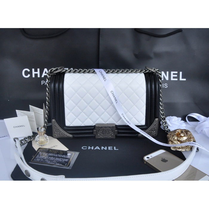 2014 Boy Chanel Flap Shoulder Bag in Calfskin Leather A67088 White&Black