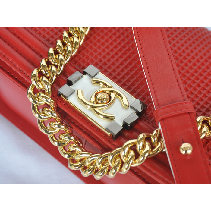 2014 Boy Chanel Flap Shoulder Bag in Original Calf Leather A92094 Red