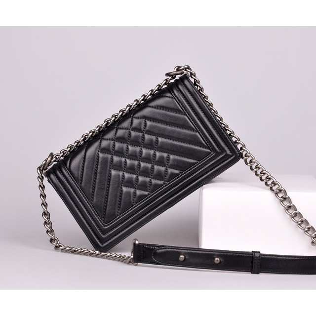 2014 Boy Chanel Flap Shoulder Bag in Sheepskin Leather A90191 Black