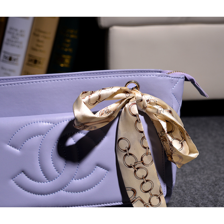 2014 Chanel A66345 sheepskin leahter portable shoulder bag in Lavender