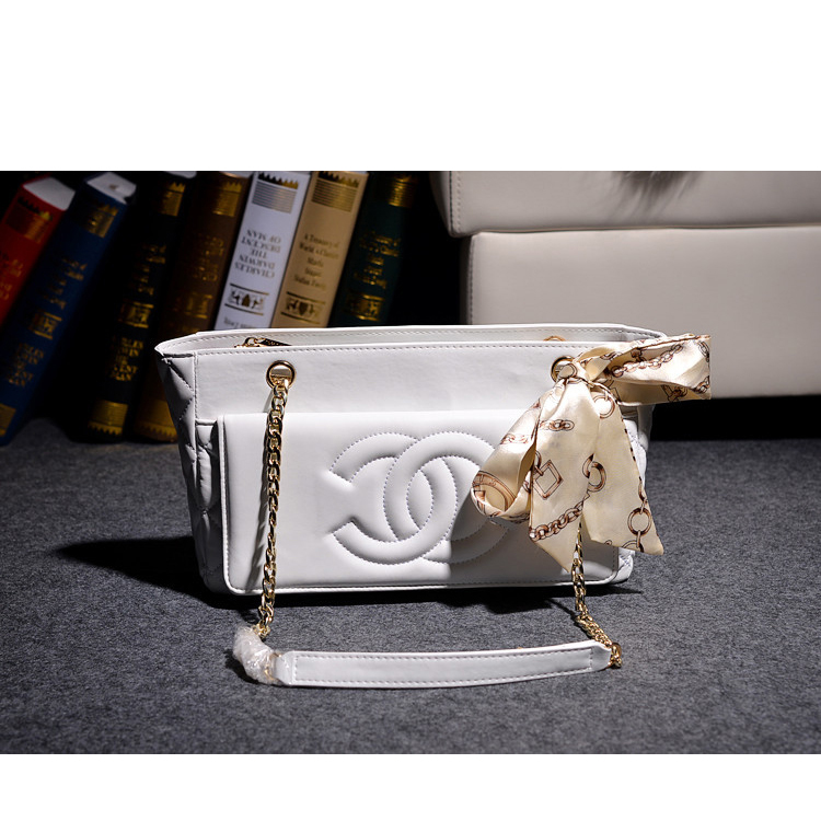 2014 Chanel A66345 sheepskin leahter portable shoulder bag in White