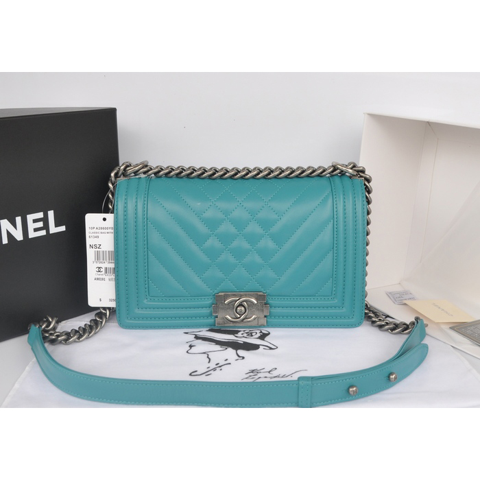 2014 Chanel Boy Flap Shoulder Bag in Original Sheepskin Leather A90191 Green