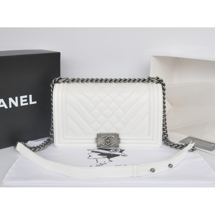 2014 Chanel Boy Flap Shoulder Bag in Original Sheepskin Leather A90191 White