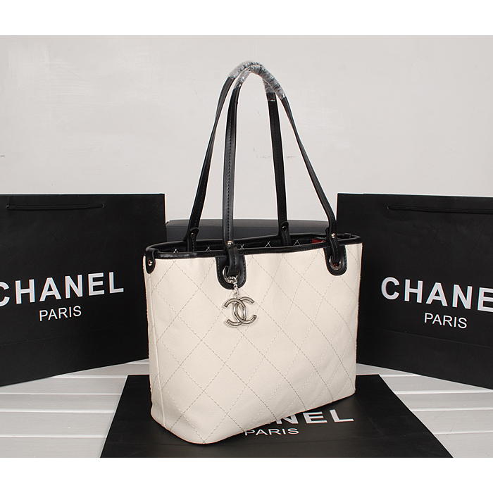 2014 Chanel Classic Shopping Bag Caviar leather A6868 in White