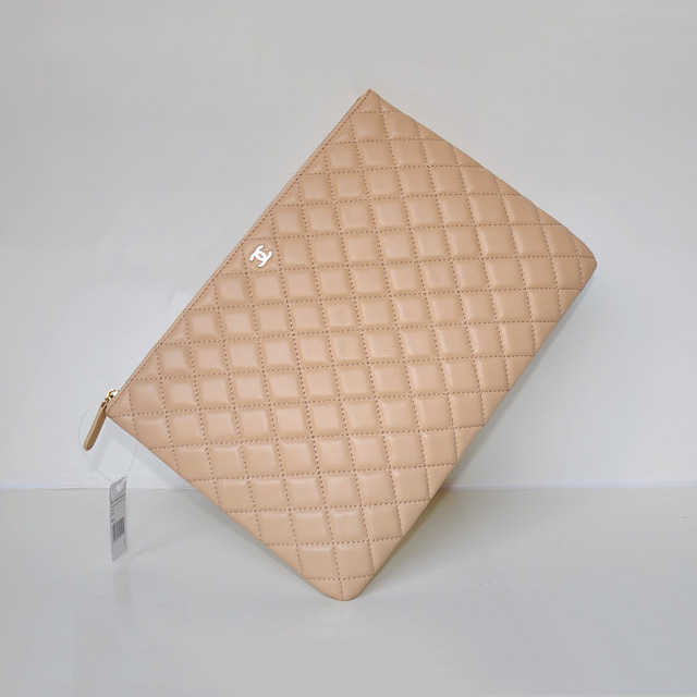 2014 Chanel Clutch Bag Apricot Sheepskin Leather A67780 Gold