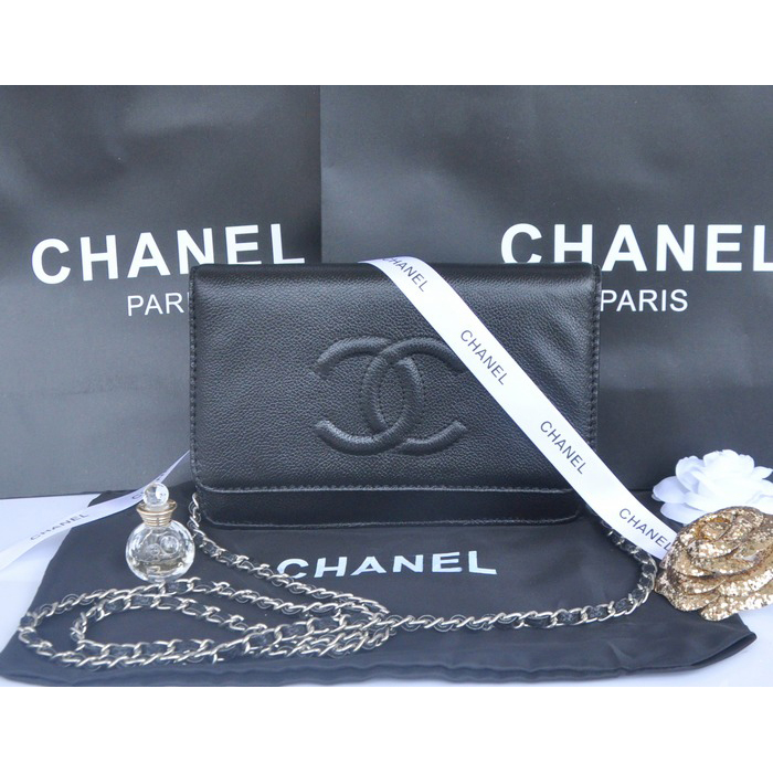 2014 Chanel Flap Shoulder Bag Black Calfskin Leather A33817 Silver