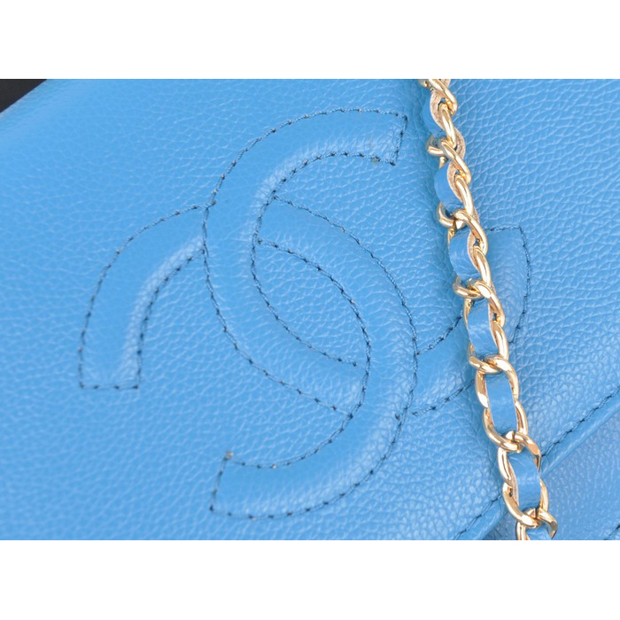 2014 Chanel Flap Shoulder Bag Blue Calfskin Leather A33817 Gold