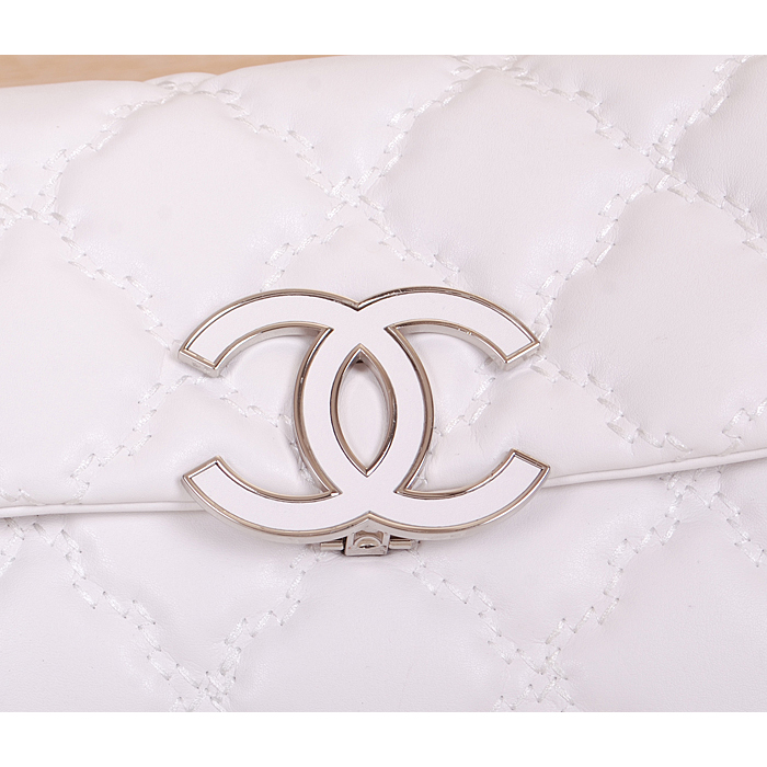 2014 Chanel Flap Shoulder Bag Calfskin Leather A92248 in White