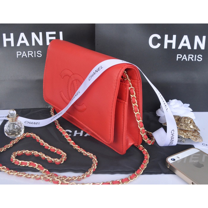 2014 Chanel Flap Shoulder Bag Red Calfskin Leather A33817 Gold