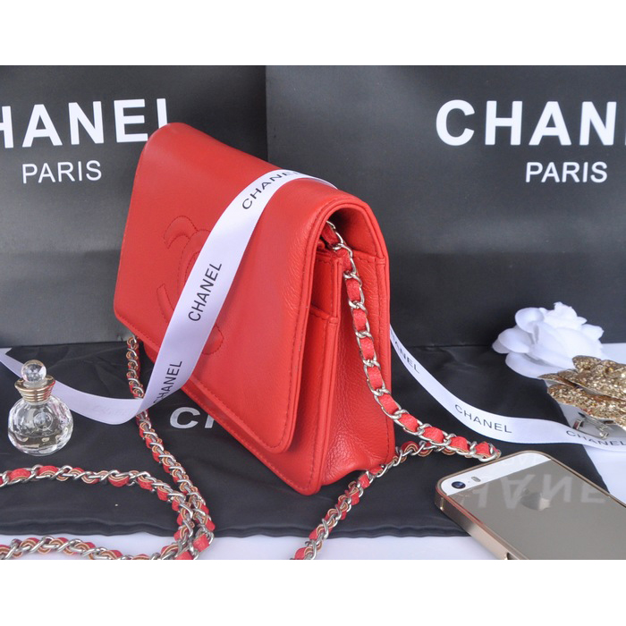 2014 Chanel Flap Shoulder Bag Red Calfskin Leather A33817 Silver