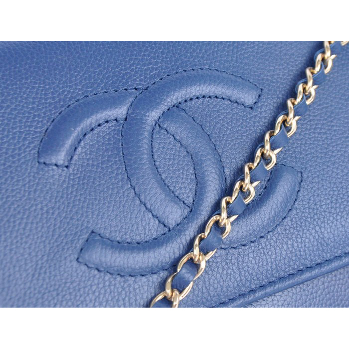 2014 Chanel Flap Shoulder Bag Royal Calfskin Leather A33817 Gold