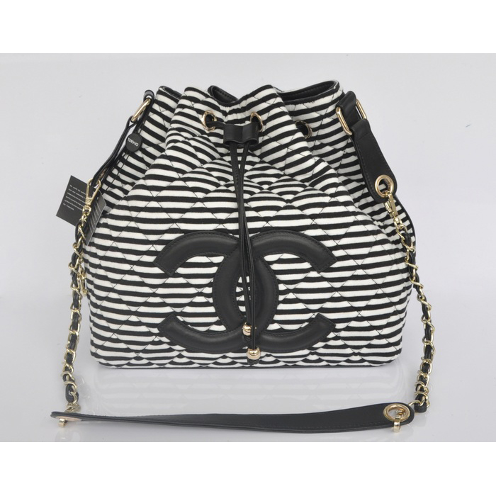 2014 Chanel Hobo Shoulder Bag Jersey and Lambskin A46622 Black