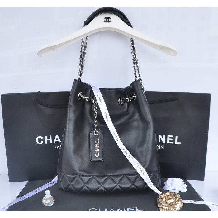 2014 Chanel Hobo Shoulder Bag in Sheepskin Leather A58016 Black