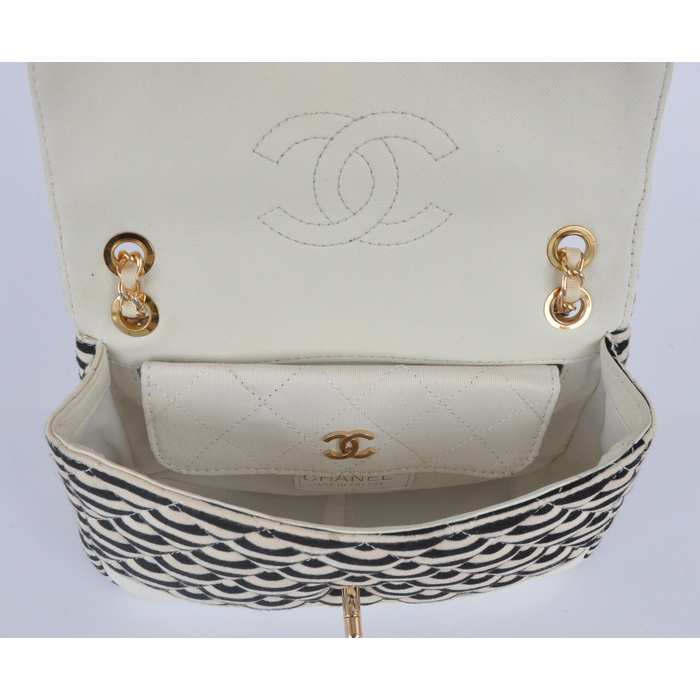 2014 Chanel Jersey and Lambskin Flap Shoulder Bag A32051 White