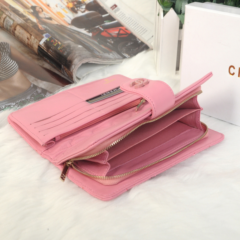 2014 Chanel Matelasse Bi-Fold Wallet Sheepskin Leather C0016 in Pink