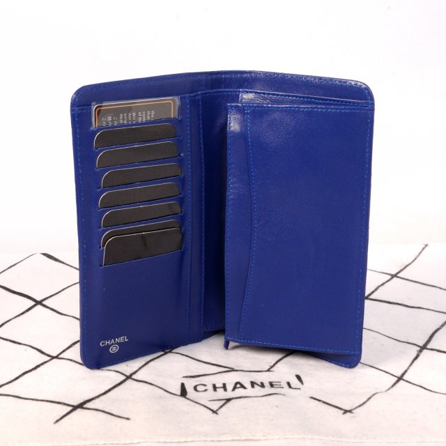 2014 Chanel Matelasse Bi-Fold wallets Original Leather C001 Blue