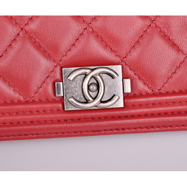 2014 Chanel Matelasse Bi-Fold wallets Original Sheepskin Leather A68722 Claret