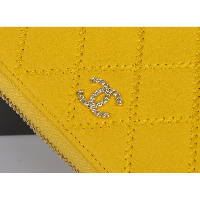 2014 Chanel Matelasse Zip Around Wallet Original Elephant pattern Leather C9559 Yellow