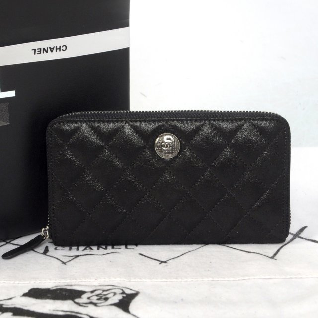 2014 Chanel Matelasse Zip Around Wallet Original Glazed Crackled Leather C009 Black