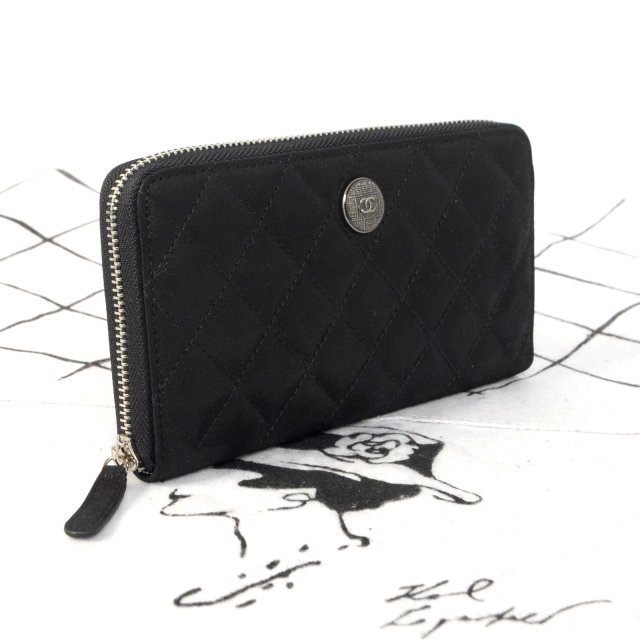 2014 Chanel Matelasse Zip Around Wallet Original Glazed Crackled Leather C009 Black