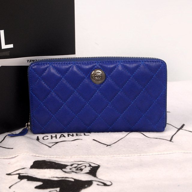 2014 Chanel Matelasse Zip Around Wallet Original Glazed Crackled Leather C009 Blue