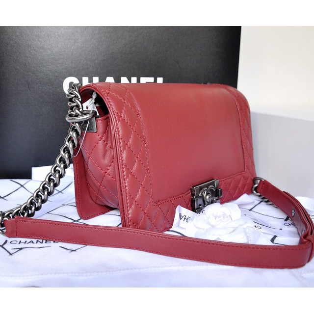 2014 Le Boy Chanel A67949 Claret Flap Shoulder Bag in Original Leather