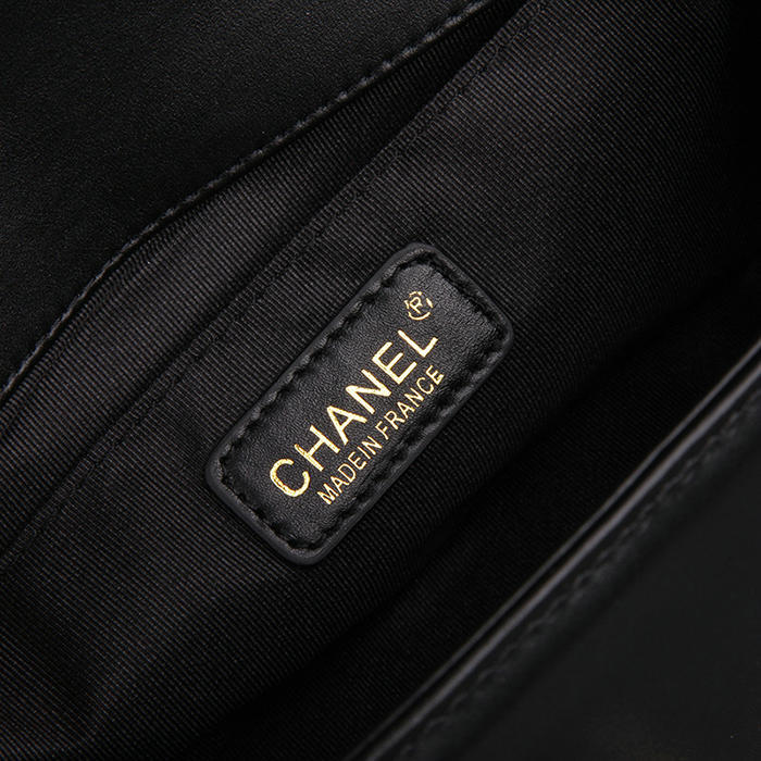 2014 Le Boy Chanel Flap Shoulder Bag Original Calf Leather A67086 Black