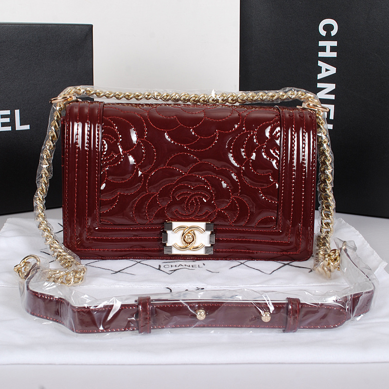 2014 Le Boy Chanel Flap Shoulder Bag Original Patent Leather A68915 Claret