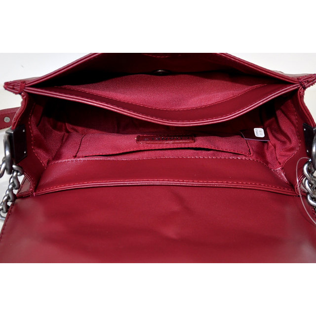 2014 Le Boy Chanel Flap Shoulder Bag in Calfskin Leather A67919 Claret