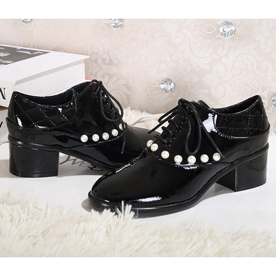 2014 New Arrivals Chanel Winter Pearl patent leather shoes