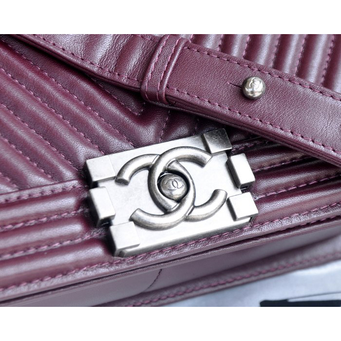 2015 Boy Chanel Flap Shoulder Bag Herringbone Stitching A92493 Burgundy