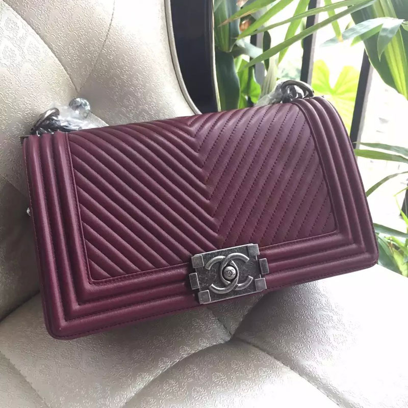 2015 Boy Chanel Flap Shoulder Bag Herringbone Stitching A92493 Claret