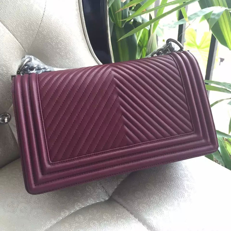 2015 Boy Chanel Flap Shoulder Bag Herringbone Stitching A92493 Claret