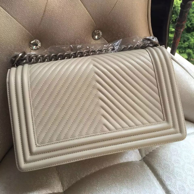 2015 Boy Chanel Flap Shoulder Bag Herringbone Stitching A92493 Offwhite